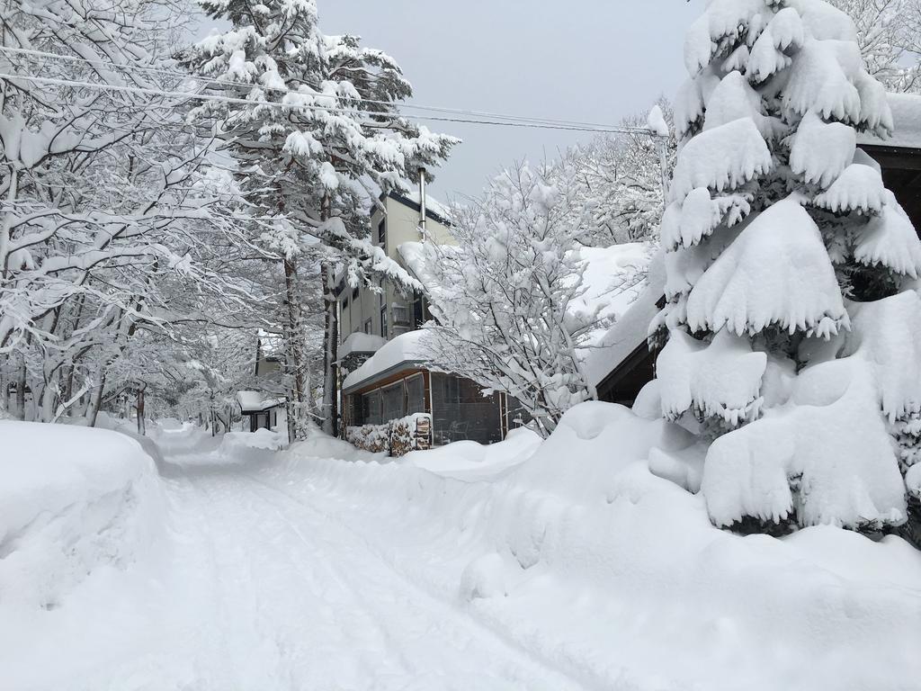 Pension Tomato Hakuba Exterior photo